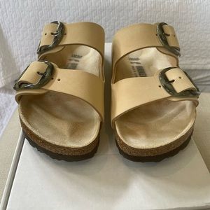 Birkenstock Arizona Almond Tortoise shell big buckle.  Size 38